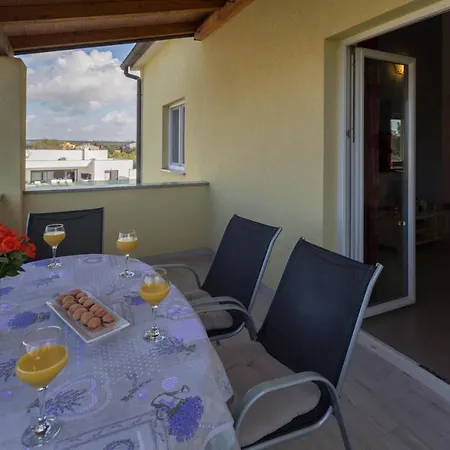 Villa Beautiful Rampic With Private Pool Near The In *