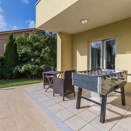 Villa Beautiful Rampic With Private Pool Near The In Fazana