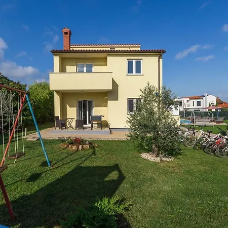 Beautiful Rampic With Private Pool Near The In Villa