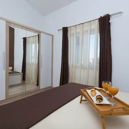 Villa Beautiful Rampic With Private Pool Near The In *