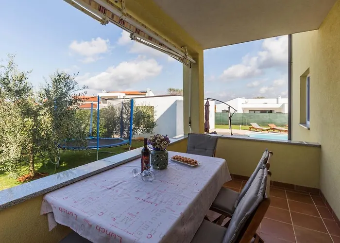 Beautiful Rampic With Private Pool Near The In