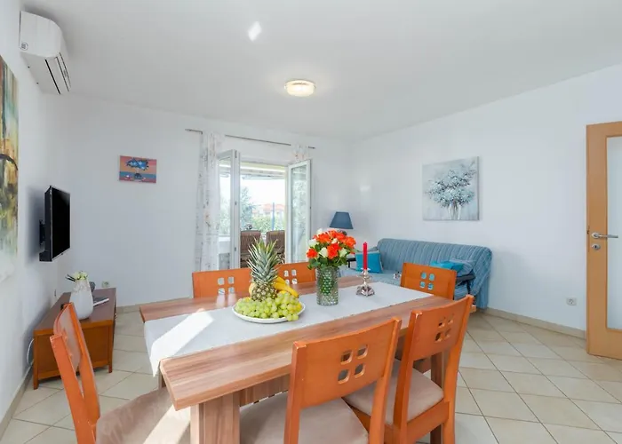 Villa Beautiful Rampic With Private Pool Near The In *