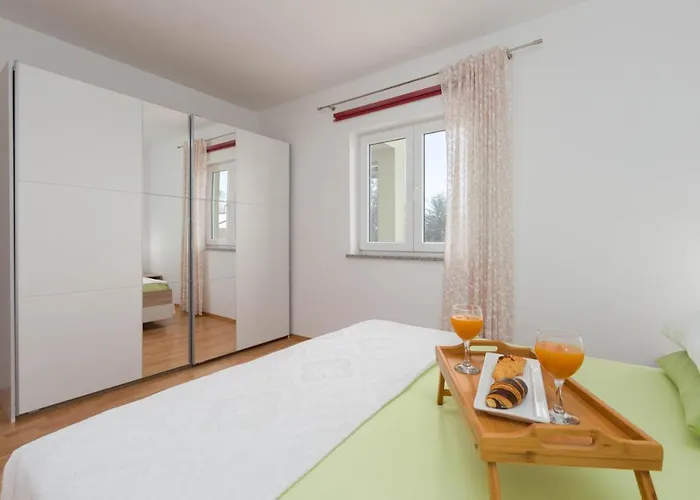 Beautiful Rampic With Private Pool Near The In